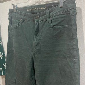 American Eagle Mom Straight Jean Green Corduroy Stretch